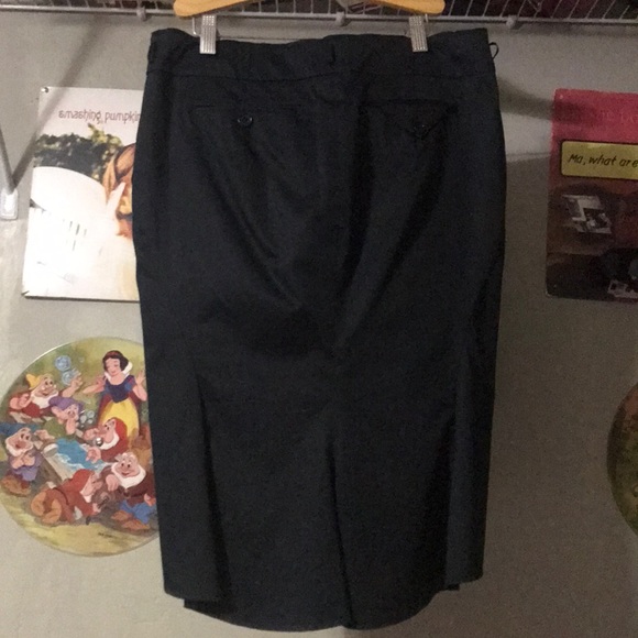 BCBG Max Azria - Picture 2 of 4